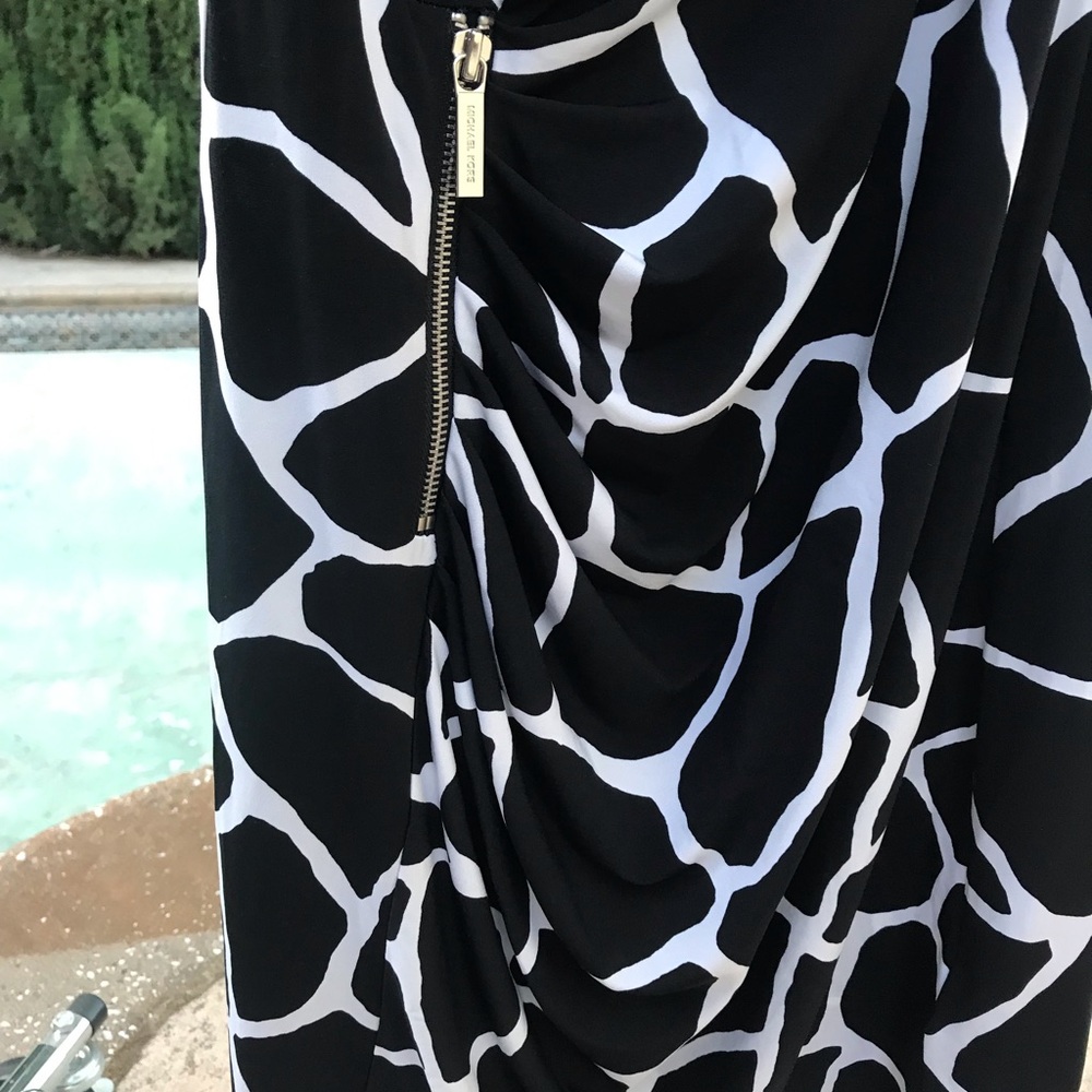 MICHAEL Michael Kors Black and White Patterned Dress - Picture 4 of 7